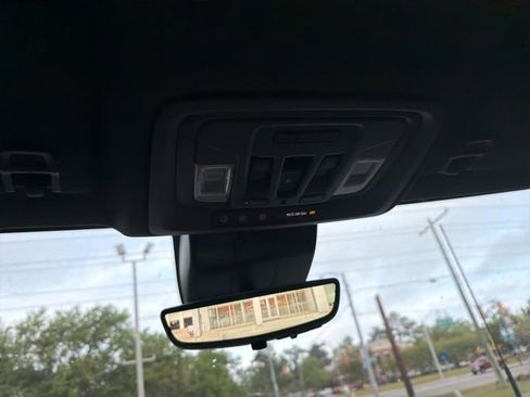 Used 2024 Chevrolet Silverado 2500 High Country w/ High Country Premium Package image 15