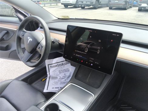 Used 2022 Tesla Model 3 Long Range AWD/4WD image 24