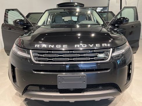 Used 2025 Land Rover Range Rover Evoque S AWD/4WD image 14