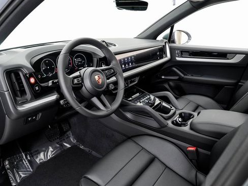 New 2026 Porsche Cayenne E-Hybrid image 4
