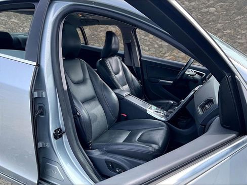 Used 2011 Volvo S60 T6 image 7