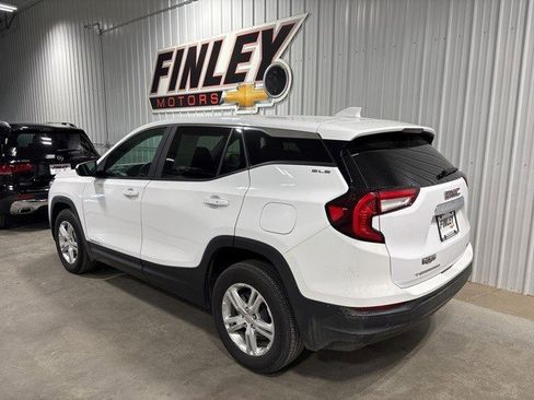 Certified 2024 GMC Terrain SLE image 11