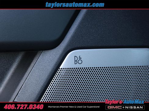 Used 2025 Ford F350 Lariat w/ Black Appearance Package image 37