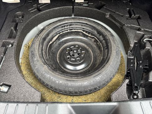 Used 2022 MAZDA MAZDA3 s image 19