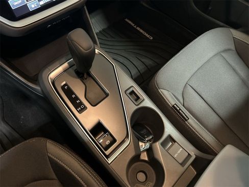 Certified 2025 Subaru Crosstrek 2.0i Premium image 22