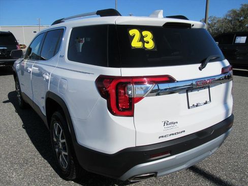 Used 2023 GMC Acadia SLT w/ Technology Package image 5