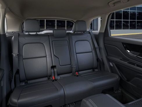 New 2026 Lincoln Corsair Premiere image 11