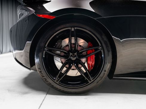 Used 2019 McLaren 570S Coupe RWD image 32