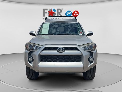 Used 2016 Toyota 4Runner SR5 AWD/4WD image 8