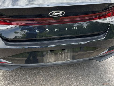 Used 2023 Hyundai Elantra SEL FWD image 7