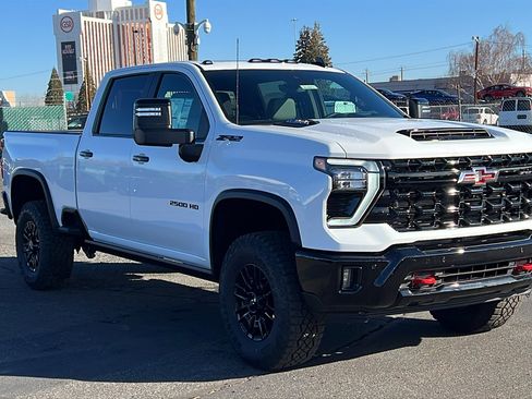 New 2026 Chevrolet Silverado 2500 ZR2 w/ LPO, Dark Essentials Package image 3