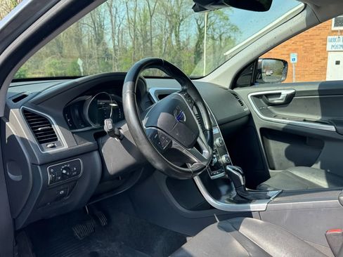 Used 2016 Volvo XC60 T5 Premier FWD image 15