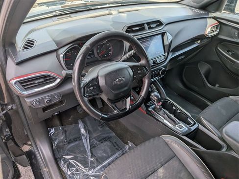 Used 2021 Chevrolet TrailBlazer RS w/ Convenience Package image 11