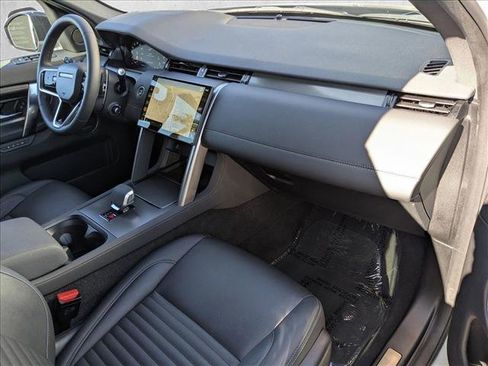 Used 2024 Land Rover Discovery Sport Dynamic SE image 24
