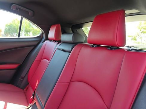 Used 2022 Lexus UX 200 F Sport w/ Accessory Package (Z2) FWD image 17