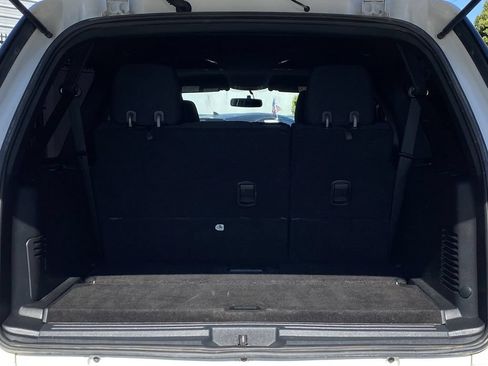 Used 2015 Ford Expedition EL XLT RWD image 13