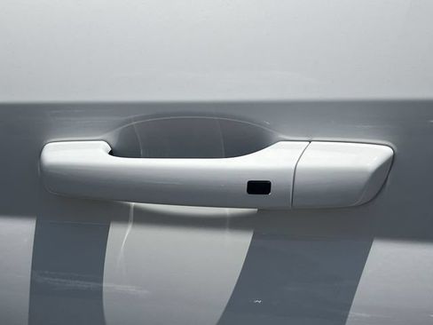 New 2026 Hyundai Venue SEL FWD image 34