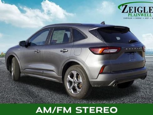 Used 2023 Ford Escape ST-Line image 2