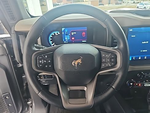 Used 2024 Ford Bronco Wildtrak image 13