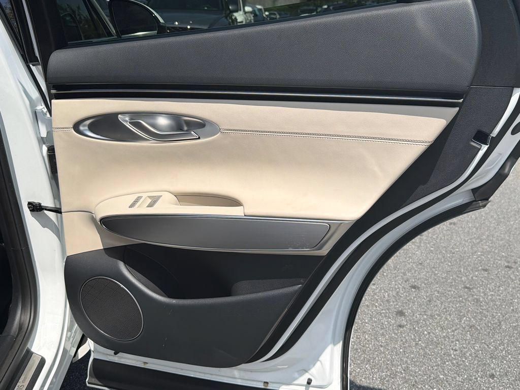 Used 2026 Genesis GV70 2.5T Select AWD/4WD image 19