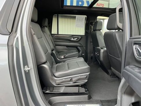 Used 2022 Chevrolet Suburban Z71 w/ Off-Road Capability Package image 38