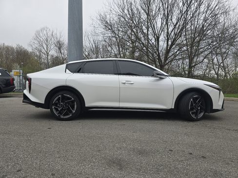 Used 2025 Kia K4 GT-Line image 16