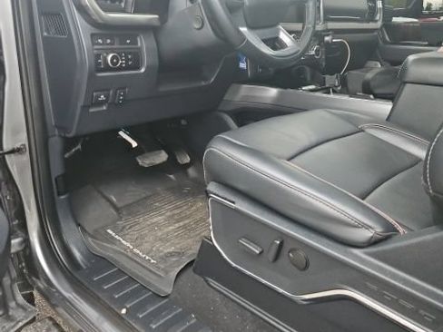 Used 2024 Ford F250 Lariat w/ Lariat Ultimate Package AWD/4WD image 4