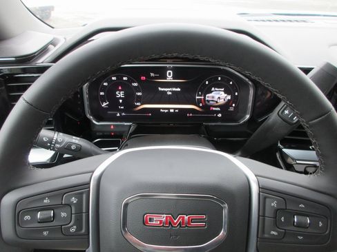 New 2026 GMC Sierra 1500 Elevation image 17