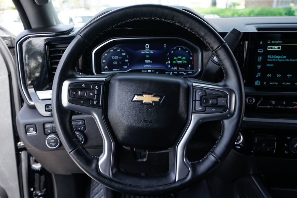 Used 2024 Chevrolet Silverado 2500 LTZ w/ LTZ Premium Package AWD/4WD image 23