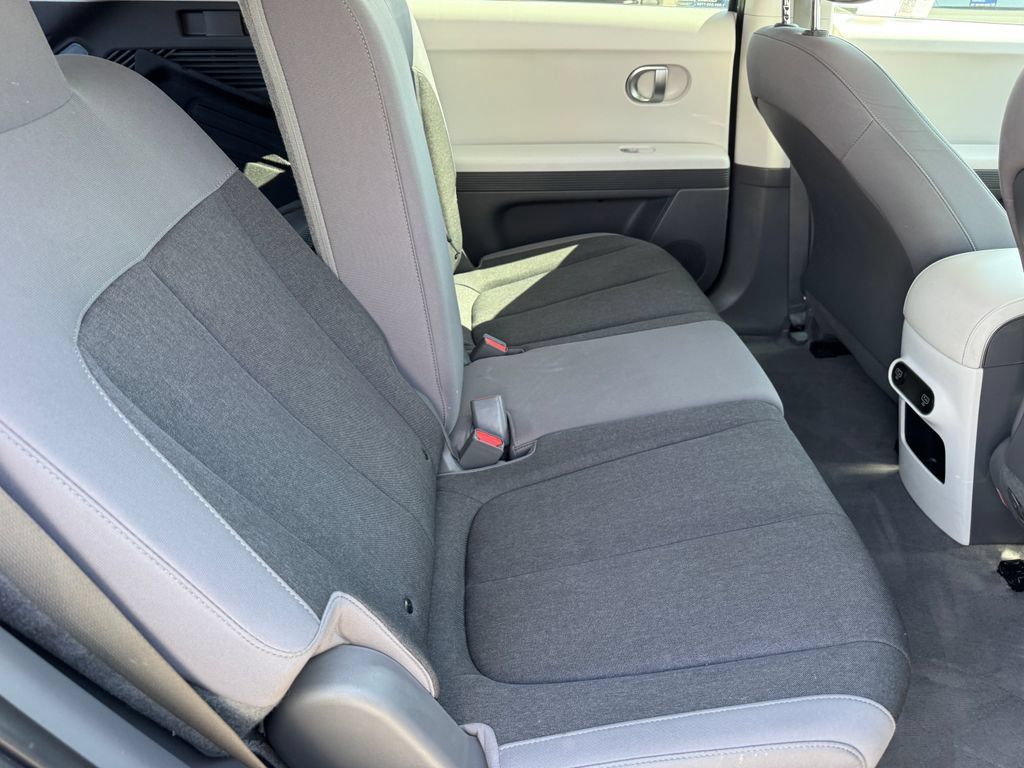 Certified 2024 Hyundai Ioniq 5 SE RWD image 11
