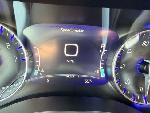 Used 2024 Chrysler Pacifica Limited w/ S Appearance Package FWD image 20