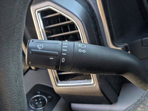 Used 2016 Ford F150 XLT image 6