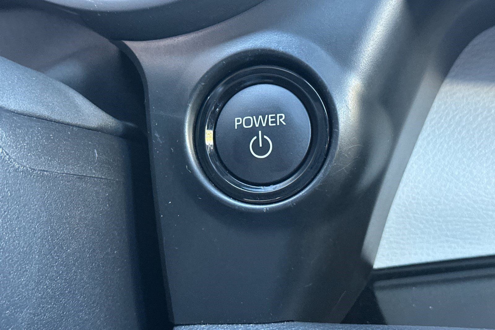 Used 2026 Toyota Sienna XLE FWD image 19