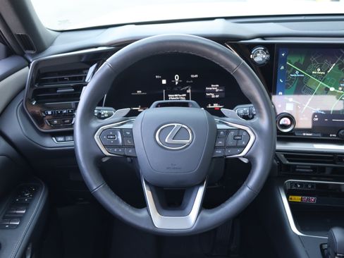 Used 2026 Lexus TX 350 AWD w/ Technology Package image 17