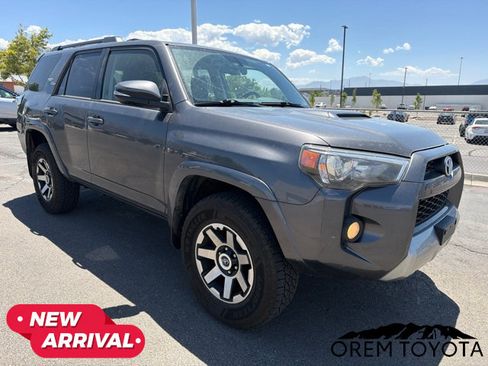 Used 2019 Toyota 4Runner TRD Off-Road Premium AWD/4WD image 6