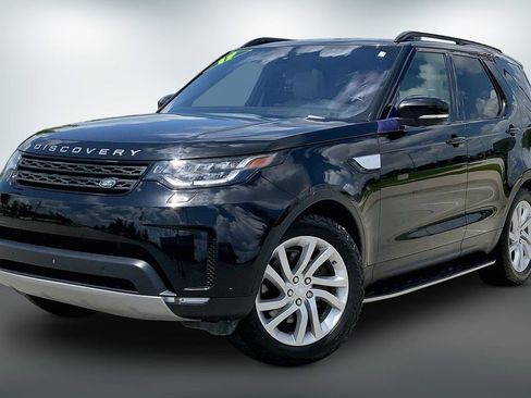 Used 2017 Land Rover Discovery HSE AWD/4WD image 2