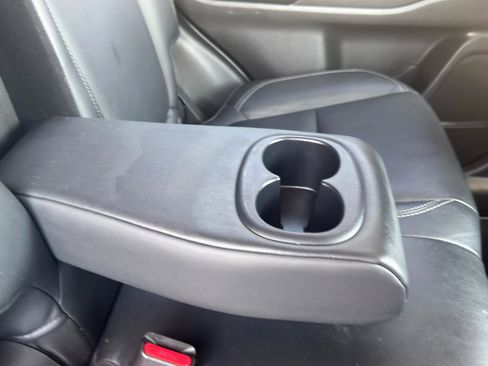 Used 2020 Mitsubishi Outlander SEL image 29