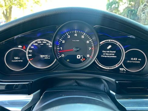 Used 2019 Porsche Panamera 4 w/ Premium Package Plus AWD/4WD image 18