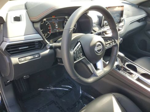 Certified 2024 Nissan Altima 2.5 SR FWD image 18