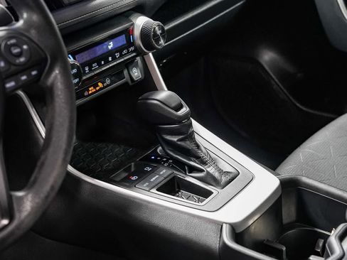 Certified 2023 Toyota RAV4 XLE FWD image 24