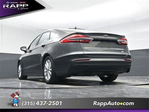 Used 2020 Ford Fusion SE image 12