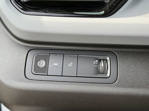 New 2027 Chevrolet Bolt LT w/ Comfort Package FWD image 21