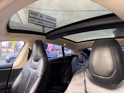 Used 2013 Tesla Model S image 22