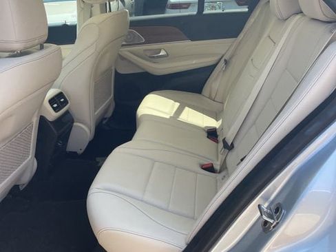 Used 2022 Mercedes-Benz GLE 350 4MATIC w/ Premium Package image 9