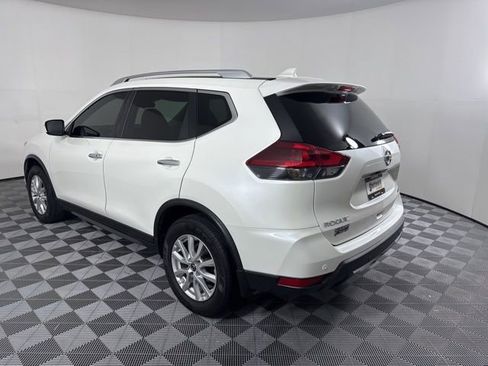 Used 2019 Nissan Rogue SV image 5