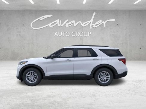 New 2026 Ford Explorer Active w/ Active Comfort Package image 3