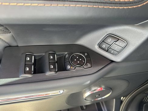 Used 2024 Ford Expedition Platinum AWD/4WD image 24