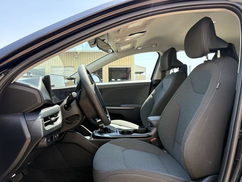 Used 2025 Kia K4 FWD image 12