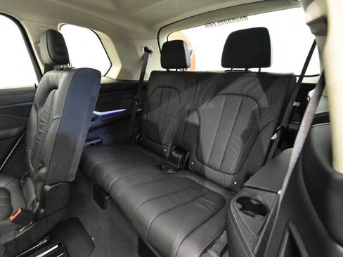 Used 2019 BMW X7 xDrive40i w/ Parking Assistance Package image 15