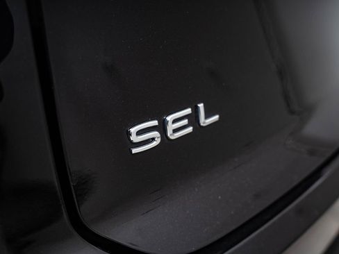Used 2024 Volkswagen Atlas Cross Sport SEL Premium R-Line AWD/4WD image 20